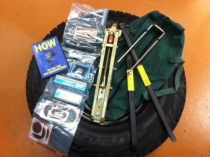 A full tyre equipment and kit with a brand of R & R Bead Breaker.